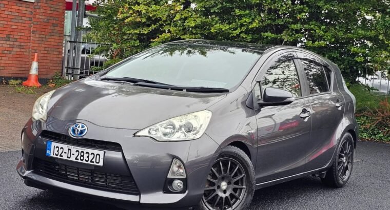 Toyota Aqua 2013 Automatic 1.5 Hybrid – 92,100 km