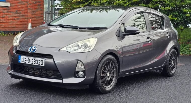 Toyota Aqua 2013 Automatic 1.5 Hybrid – 92,100 km