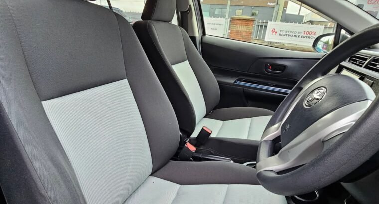 Toyota Aqua 2013 Automatic 1.5 Hybrid – 92,100 km